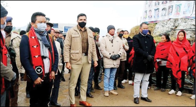 Yimkhiung Tribal Council members and others during the civic reception for S Keoshu Yimchunger, MLA 58 AC; Thsuvisie Phoji NCS, DC Shamator; and Amit Kumar IPS, SP Shamator on January 25.